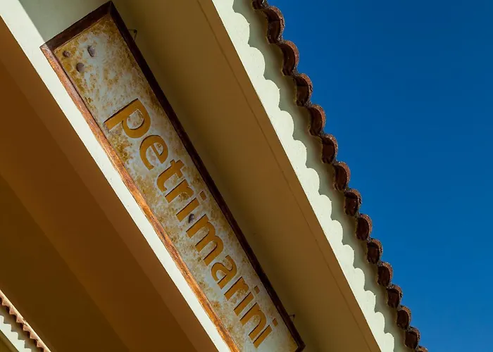 Hotel Petri Marini