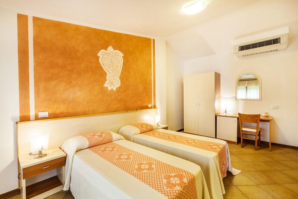 Petri Marini 3*
