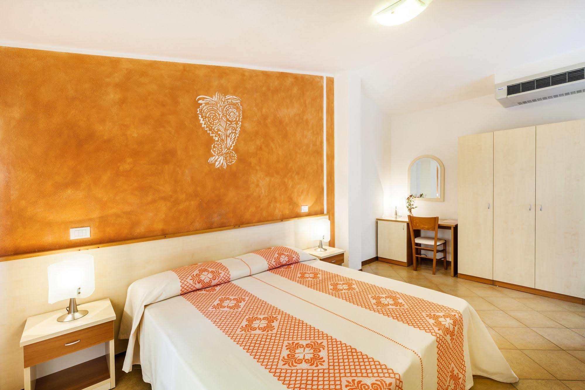 Petri Marini 3*