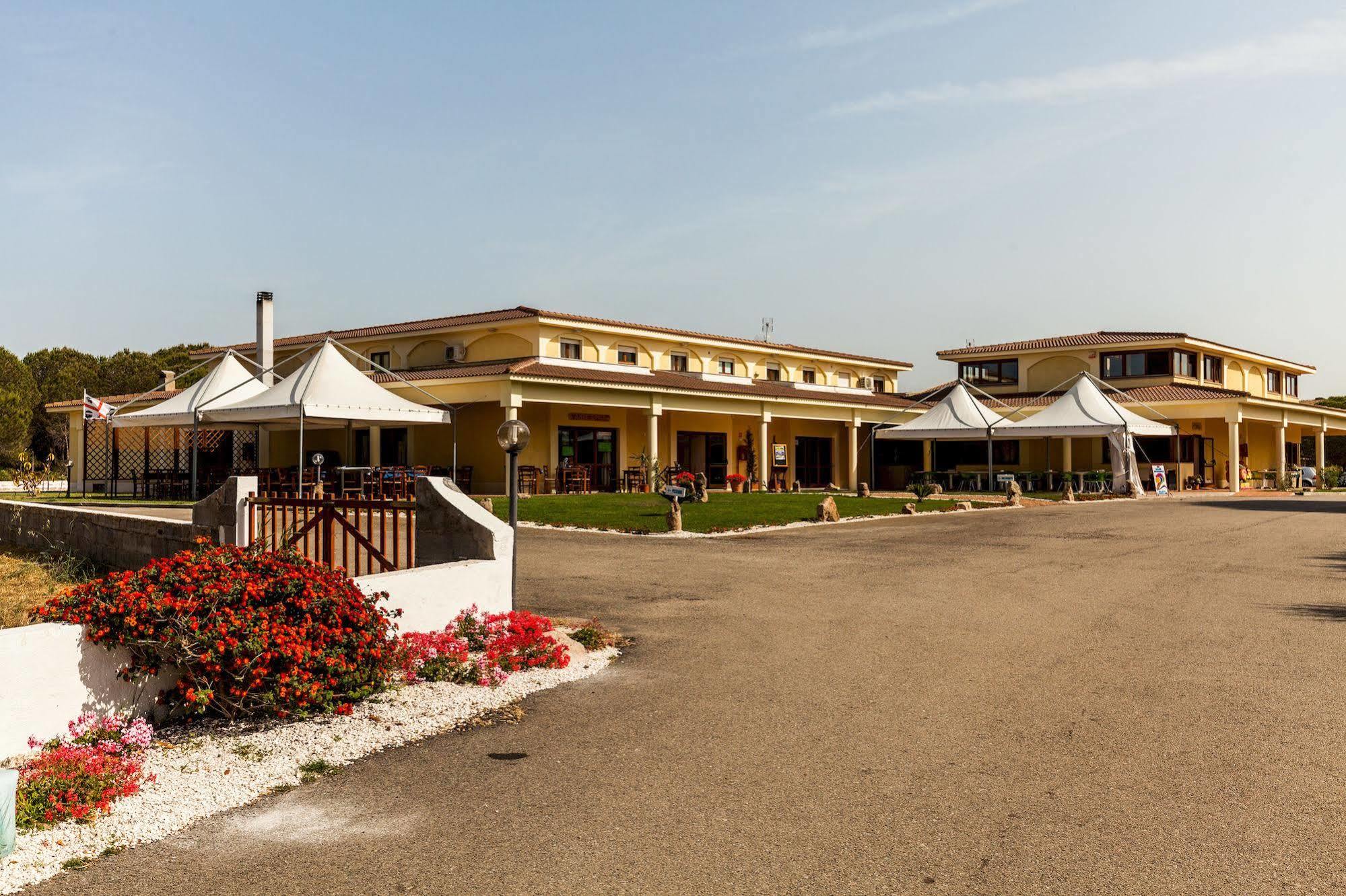 Petri Marini Hotel Aglientu
